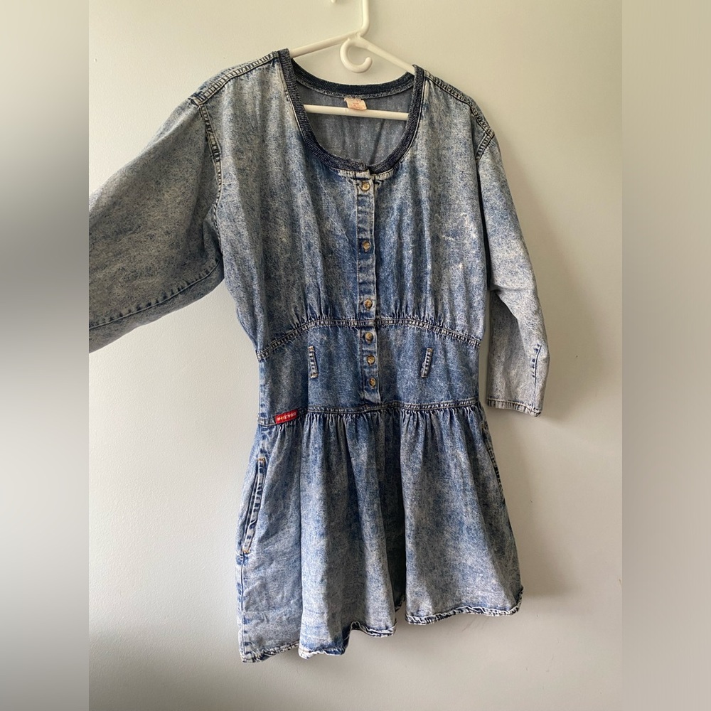 Stunning Vintage Western Hollywood Light Denim Midi Dress 80s 90s belted
